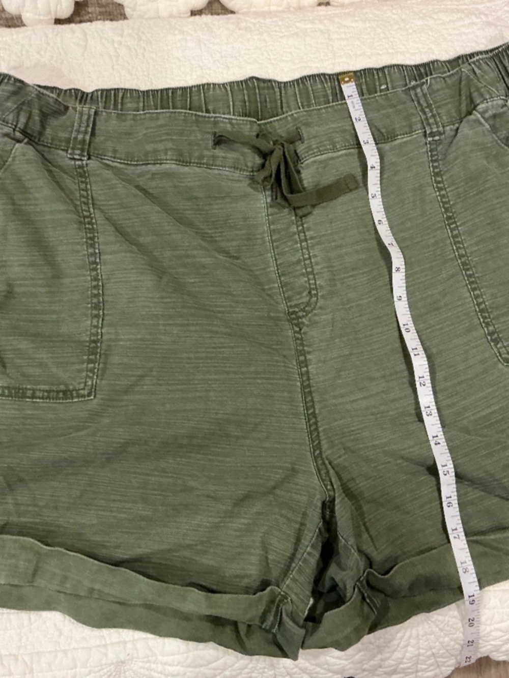 MAKE ME AN OFFER! 😊 Lane Bryant Green Shorts Size 22/24